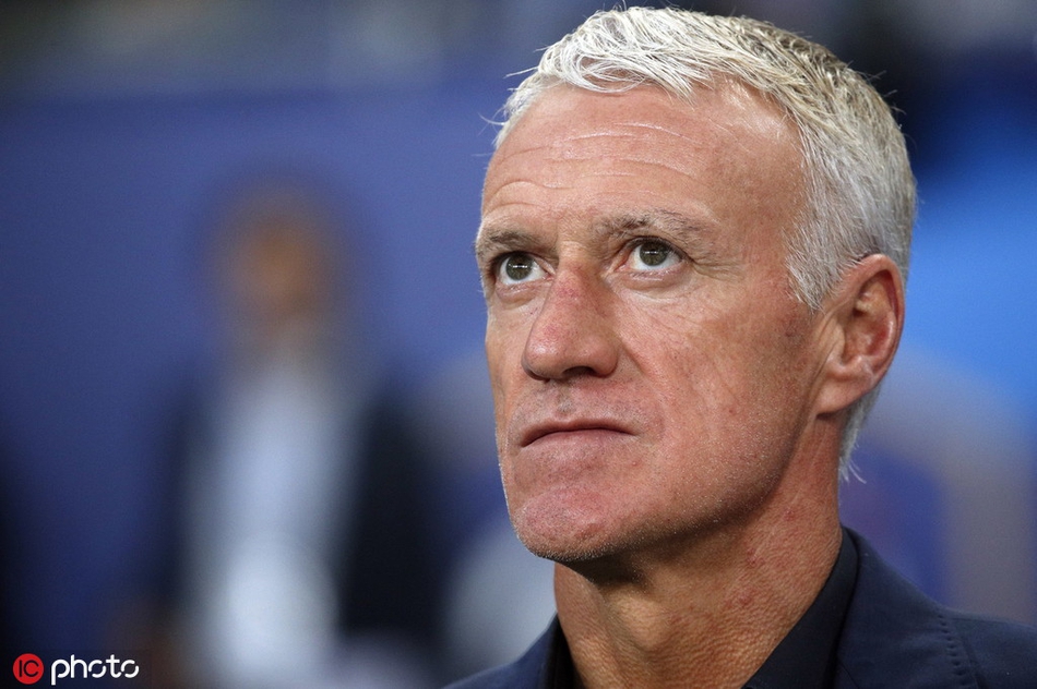 司机煞费苦心让伴娘坐车